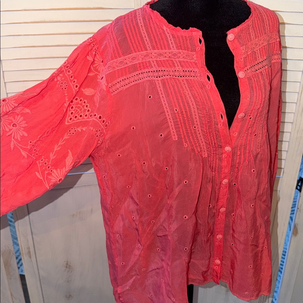 Johnny Was Womens Coral Embroidered Long Sleeve Tunic with crocheted buttons lg - Picture 13 of 15